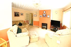 Station Road Alresford- click for photo gallery